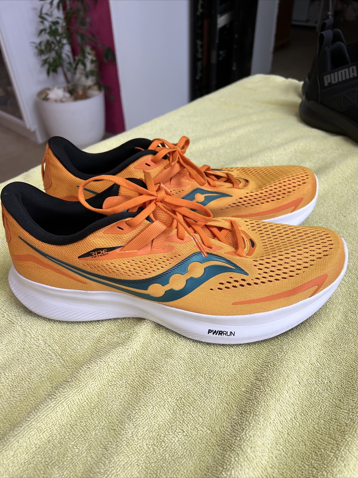 SAOLA Scarpe da corsa arancioni Saucony Ride 15 da uomo taglia 12 scarpe da corsa al neon