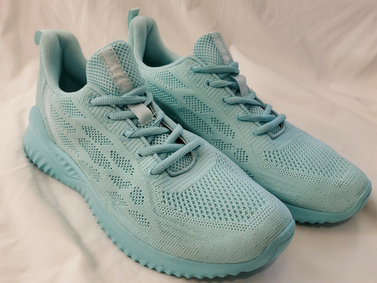 akk walking tennis shoes