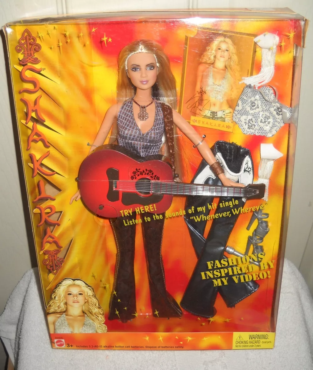 9977 Mattel Celebrity Music Star Singing Shakira with Guitar