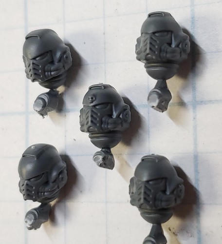 40k Space Marine Bits Primaris Hellblaster Engraved Helmet Heads w Sgt x5 Set - Picture 2 of 5
