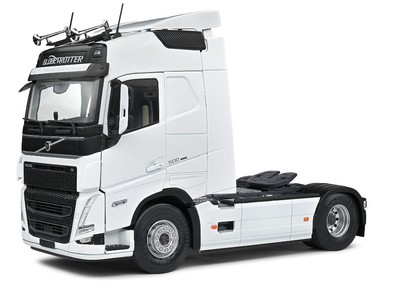 SOLIDO - VOLVO FH Globtrotter XL 4x2 2021 weiß - 1/24 - SOL2400103 