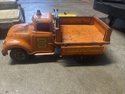 Vintage TONKA STATE HI-WAY DEPT. 975 HYDRAULIC DUMP TRUCK LOT   