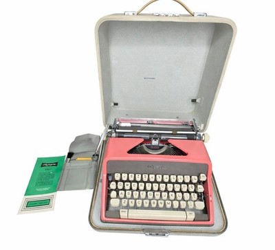 RARE WEST GERMANY Salmon Pink Olympia De Luxe SM7 Typewriter 1960s