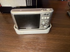 Fuji Film FinePix Z3 5.1MP Wine Compact Digital Camera from Japan Nice Works