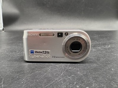 Sony Cyber-shot DSC-P200 Digitalkamera 7,2 MP , 3x Opt. Zoom - Silber