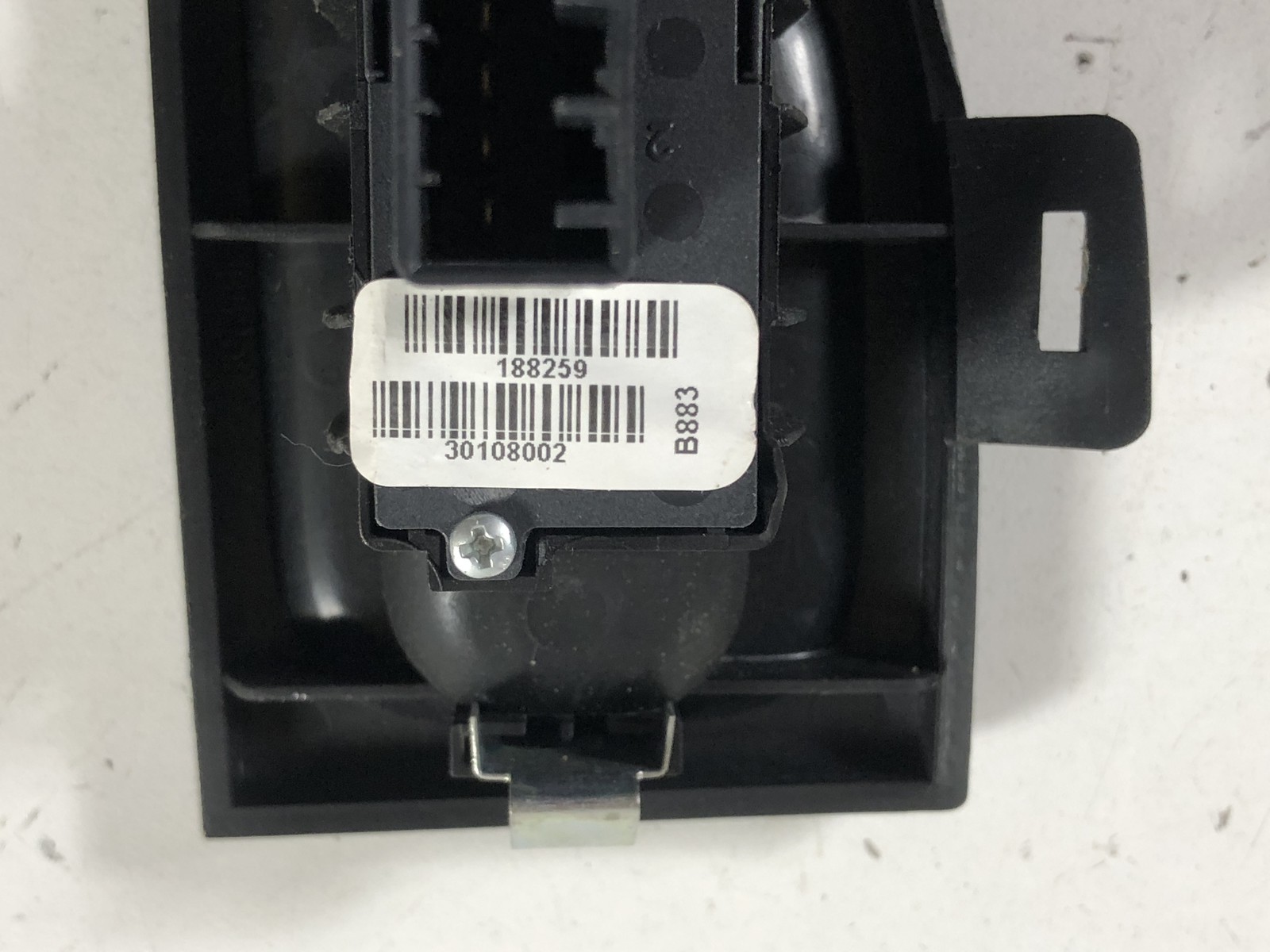 03-13 Maserati Quattroporte M139 Rear Left Power Window Button Switch