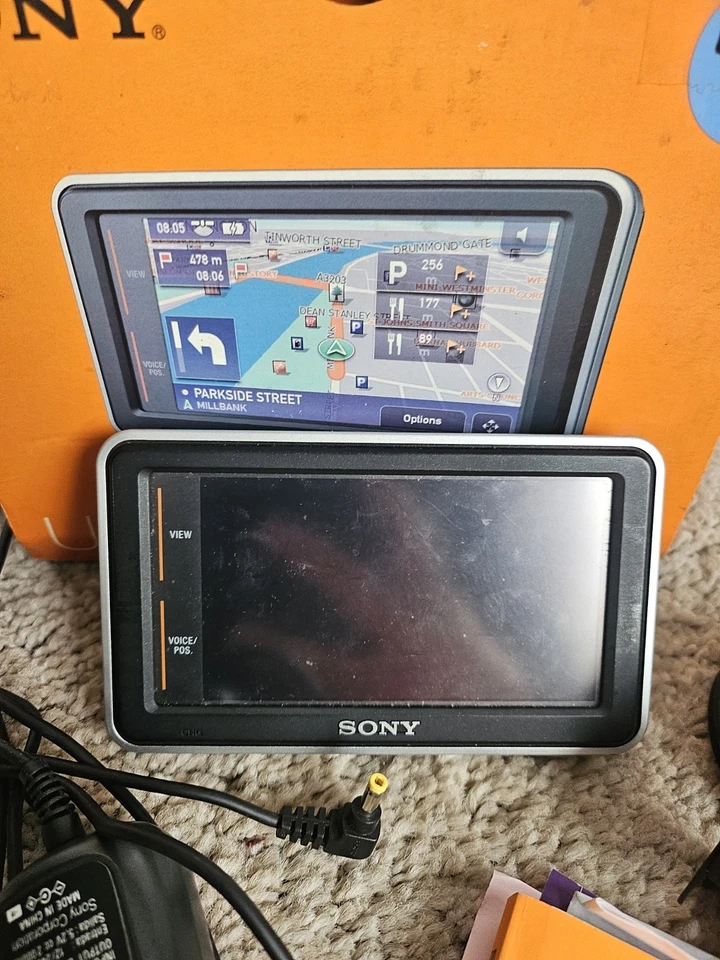 SONY Sat Nav U53  nav-u, 4.3" wide. Boxed   - Image 2 of 4