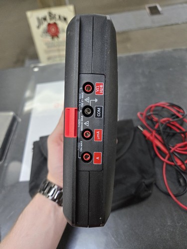 Snap On EEDM504F Basic TRMS Digital Multimeter with Leads & Pouch - Picture 7 of 10