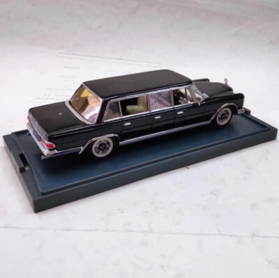1/43 MERCEDES BENZ 600 Pullman LIMOUSINE Pape Paul VI 1965