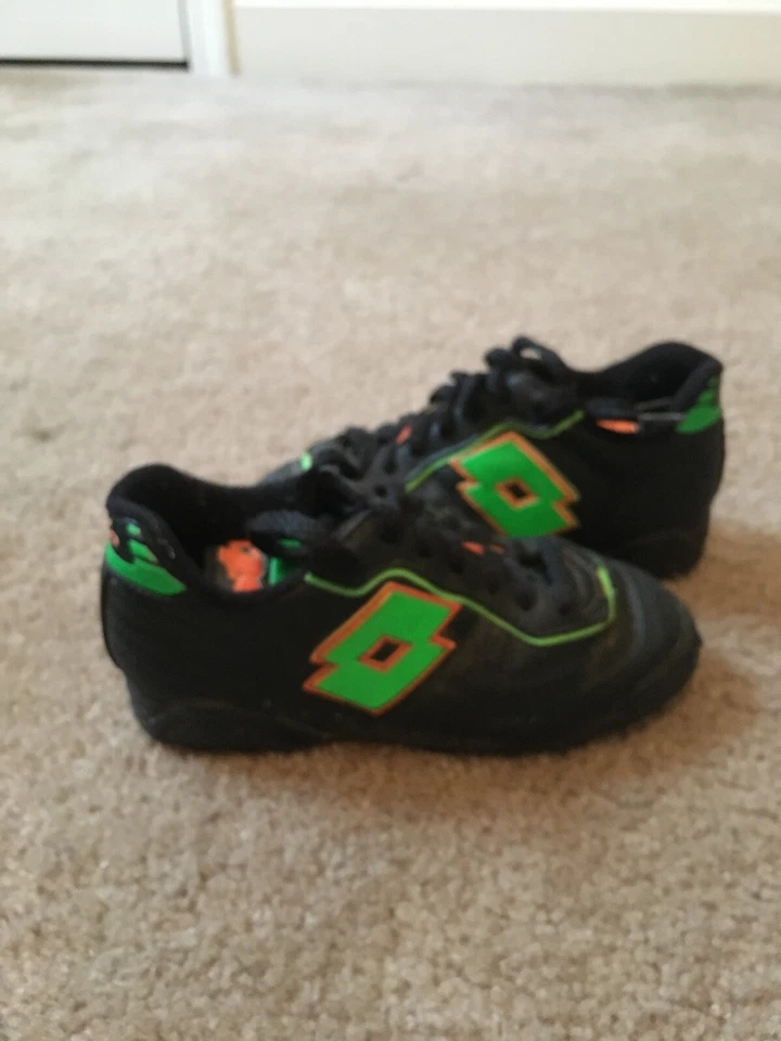 Lotto Boys Soccer Cleats Sports Size 12 Black/Green - Image 4 of 4