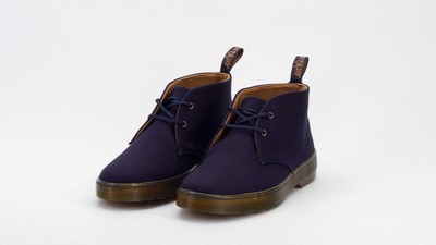dr martens black daytona desert boots