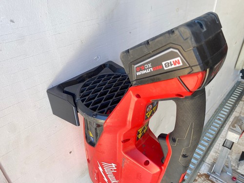 Milwaukee M18 Modified Leaf Blower Wall Mount Holder - 第 1/4 張圖片