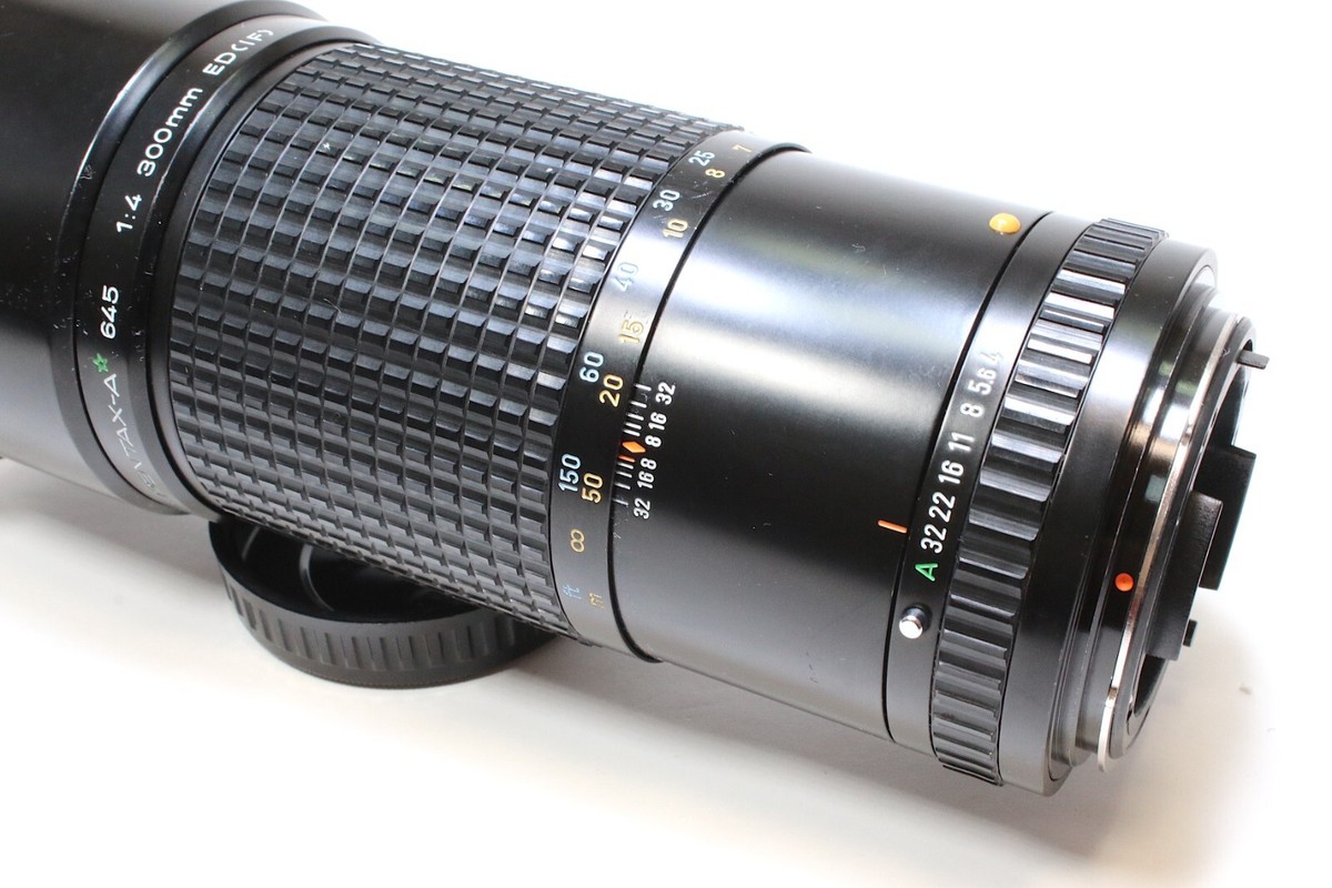 Pentax SMC A* 645 300mm f/4 ED IF Green Star Telephoto Lens Pentax SMC A* 645 300mm f/4 ED IF Green Star Telephoto Lens