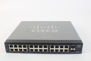 Cisco SR2024C 24-port 10/100/1000 Gigabit Small Business non géré