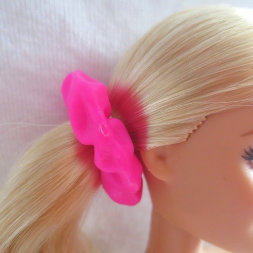 NUEVA Muñeca Barbie Arco Iris Leopardo Rosa Scrunchie ~ Accesorio para el Cabello Fashionista - Imagen 2 de 4