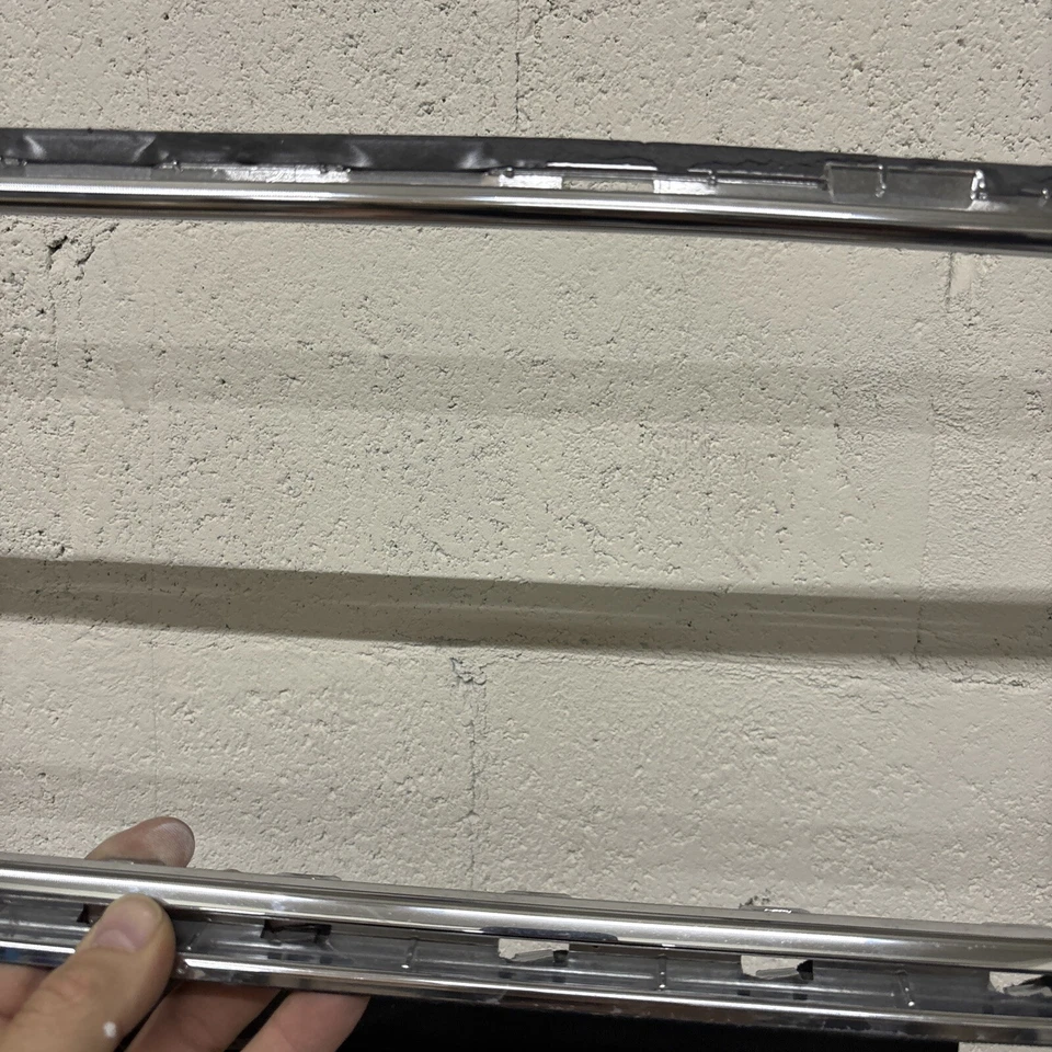 2019-2021 BENTLEY CONTINENTAL GT TAMPA DE PARA-CHOQUE TRASEIRO ACABAMENTO DE MOLDURA 3SD807977 #874 - Imagem 4 de 4