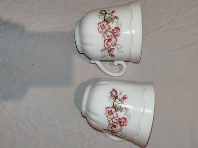 Vintage 1960 1970 Milk Glass Tea Cups Retro By Arcopal France