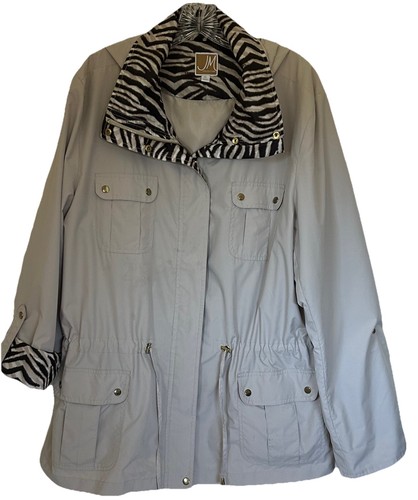 JM Collection XL Windbreaker Jacket Stowaway Hood Roll Tab Tan Animal Print - Picture 9 of 12