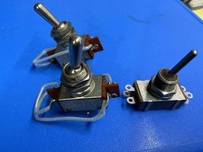 2 Toggle CHH24213 Arrow Switch On/Off ( 1A 250V - 3A 125V) &(1)K.W. TYPE3 SWITCH