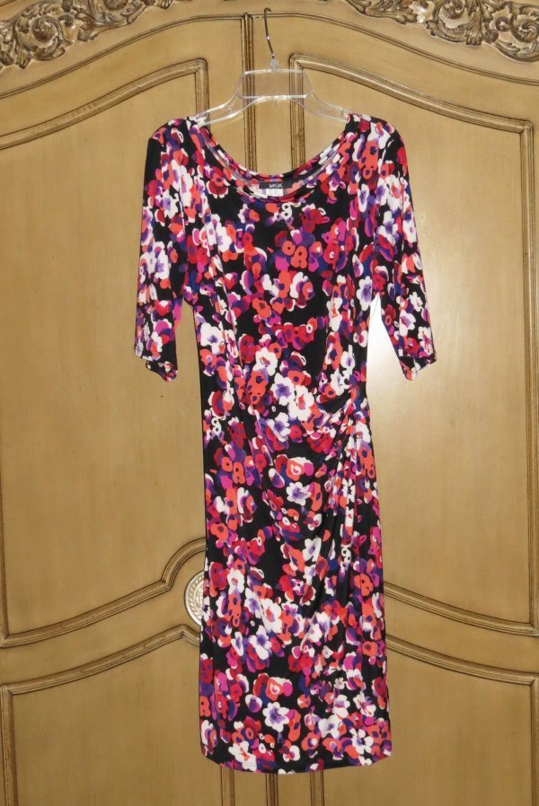 orange and black jersey dress Black and Orange Full Jersey V-neck Dress Size 18 Midi Length, 44 in Nape  to Hem