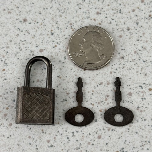 Vintage Luggage Suitcase Lock with 2 Working Keys #50014 - Picture 2 of 2