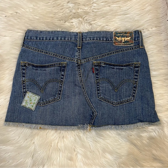 Levi’s Demin Vintage Patchwork Button Fly Mini Je… - image 2