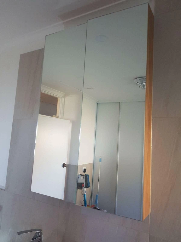 Osca Ceiling Height Wood Finish Bathroom Mirrored Cabinet