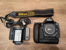 Nikon D2Hs Digital SLR Camera Body with Nikon JFET image sensor, 4.1MP