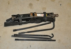 2008 Dodge Dakota 4 7l V8 Jack Spare Tire Removal Tools Roadside Tool Kit Ebay