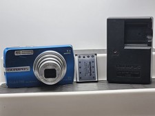 Olympus Stylus 740 7.1 MP Digital Camera Blue 5X Optical Zoom Tested Charger