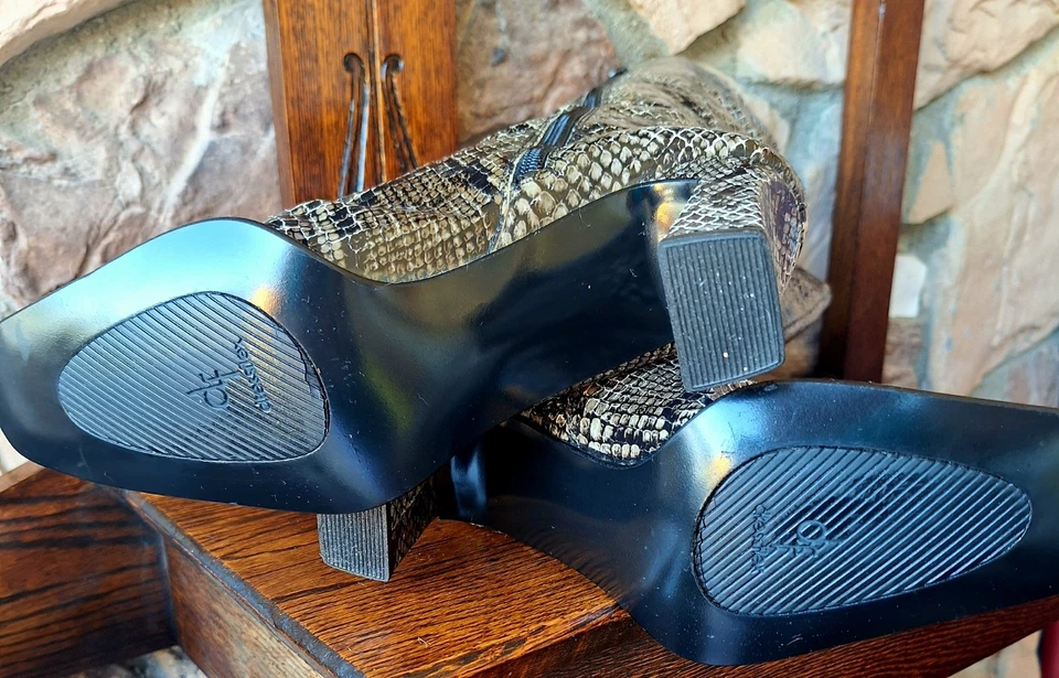 Botas de Colección J. Renee Imitación Piel de Serpiente Talla 9M con Cremallera - Nuevas Sin Caja Foto 4 de 4