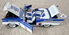 UK Wildcats '57 Chevrolet Bel Air Danbury Mint College Team Die Cast Car