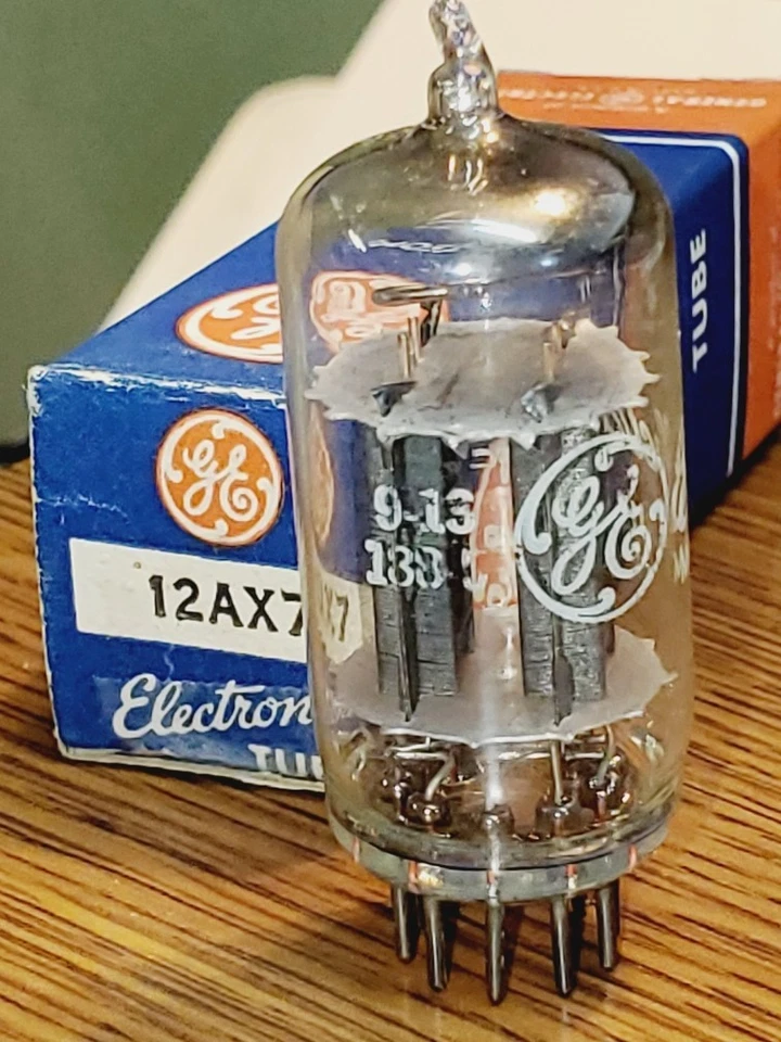 Placa de peltre GE 12AX7 RCA etiquetada/completa "D" getter NOS/NUEVO EN CAJA MaxiPreamp2/TV7 probada Foto 2 de 3