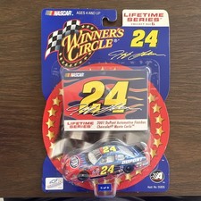 Winner's Circle Jeff Gordon 24 DuPont 2001 Chevy Monte Carlo 1:64 NASCAR