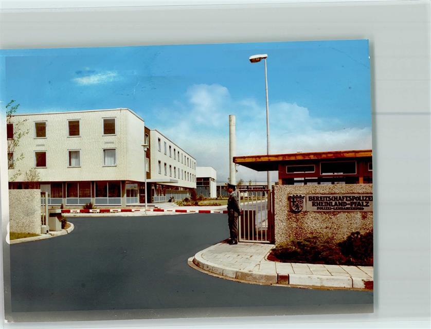 Foto 1 di 2