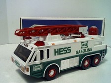 1996 Hess Emergency Truck With Ladder and Spotlight in Original Box 082624JET4-U