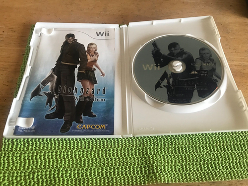 BIOHAZARD 1 0 4 Umbrella The Darkside Chronicles Collector's Pack Nintendo Wii - Picture 8 of 20