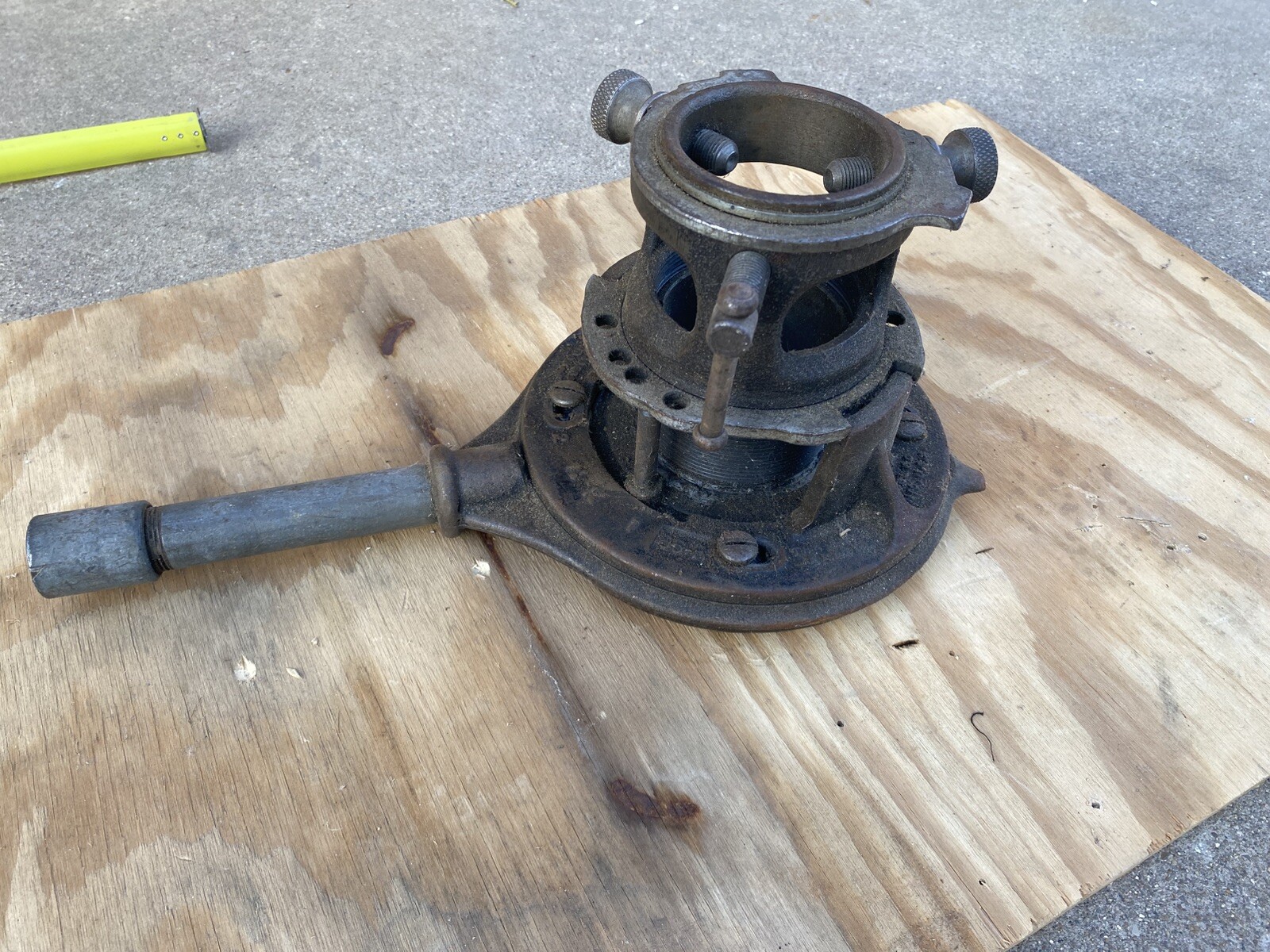 Picture 1 of 4