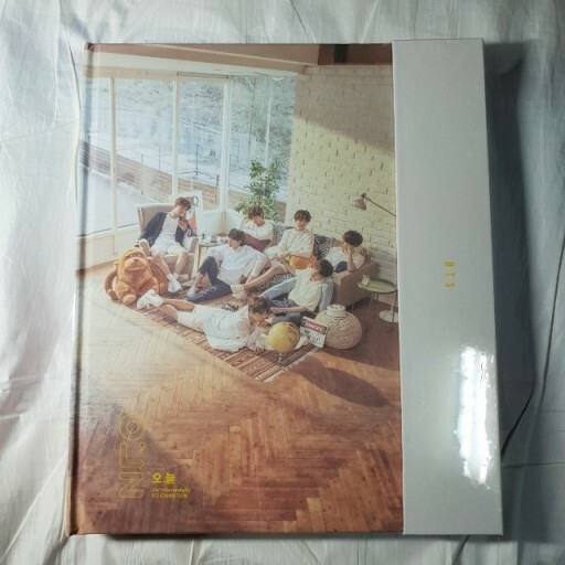 BTS 2018 Exhibition Photo Book(280p) Official Goods 'Oh, always