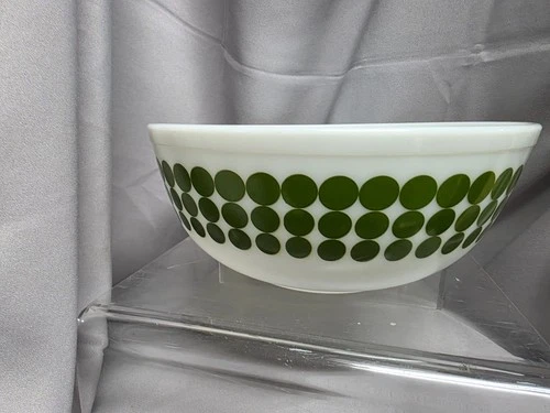 RARE Pyrex Green Polka Dot Mixing Bowl 404 4 Quart 10.5x4.5 Vintage MCM NICE