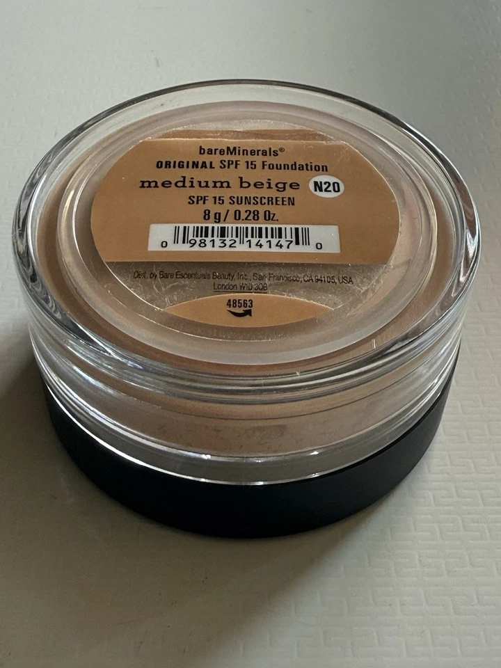 bareMinerals Original Medium Beige SPF 15 Loose Powder Foundation 8g/0.28 Oz. - Image 2 of 4