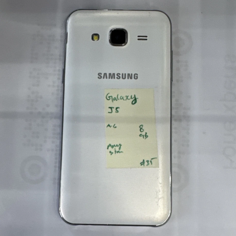 Samsung Galaxy J5 2015 8GB (Unlocked) BLACK Sim Free Android Smartphone Grade A, photo 1 of 4