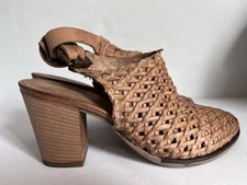 Sundance Basketweave Woven Leather Tan Sling Back 2.5” Block Heel EUR 36 | US 6