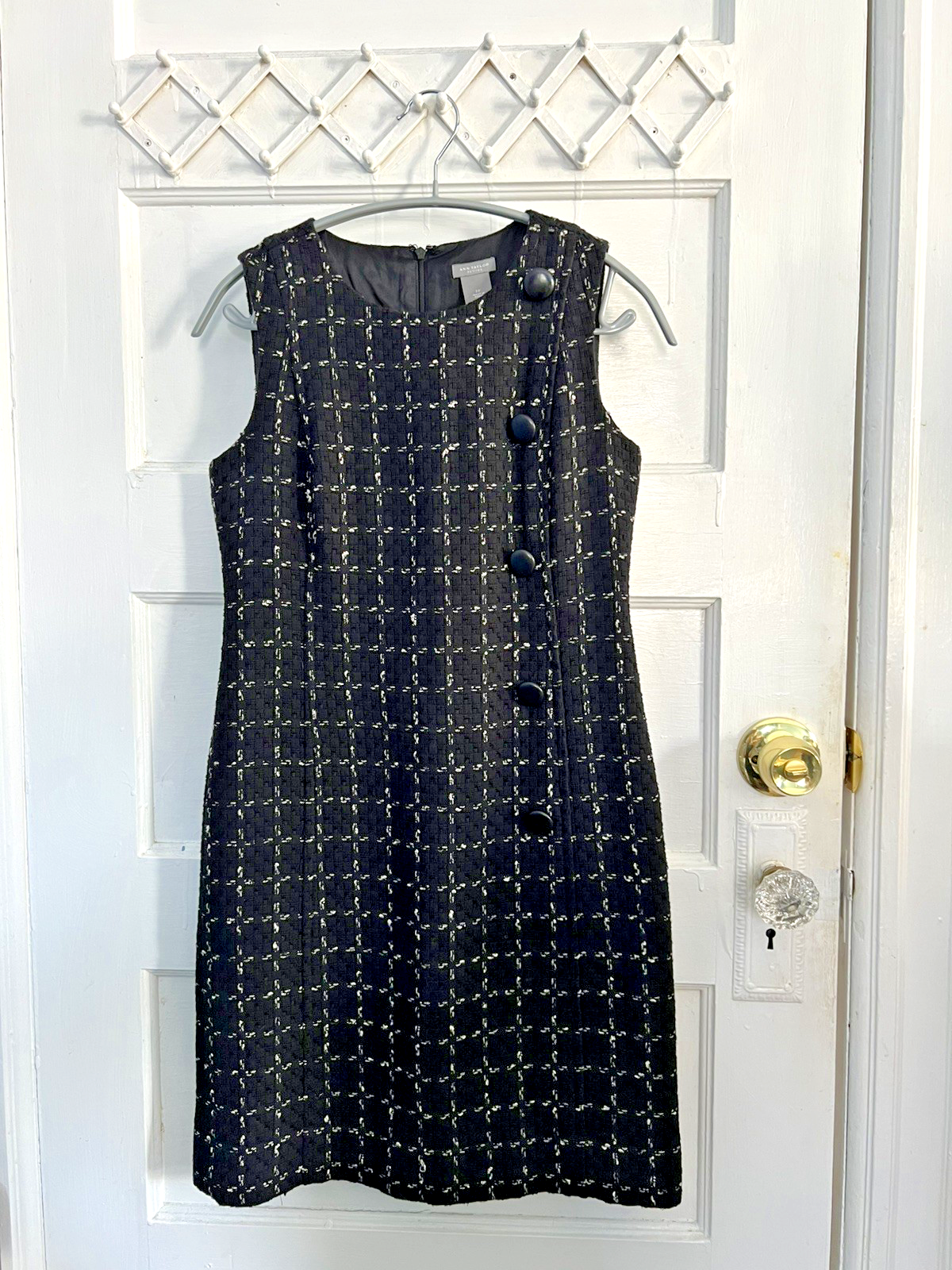Ann Taylor Women’s Black White Tweed Sleeveless Lined Sheath Dress Size 2P