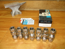 Swagelok SS-1010-61 LOT OF 7 NEW SS Tube Fitting Bulkhead Union 5/8" Tube OD