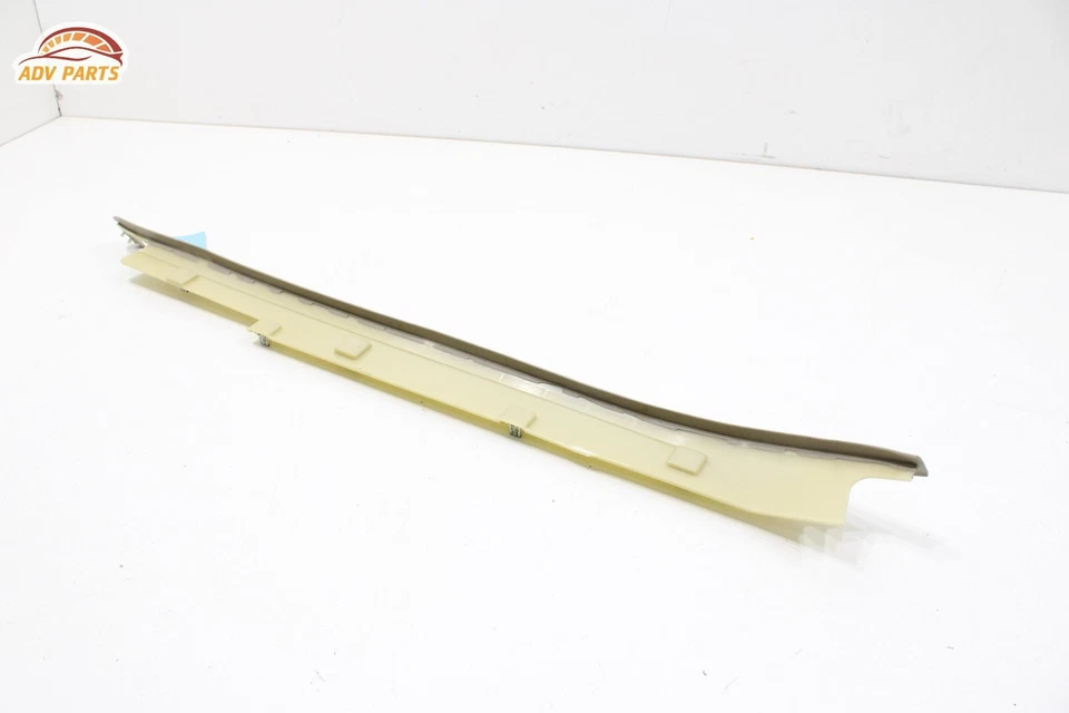 Chevrolet Express 3500 2500 1500 2008-2024 panel de cubierta superior trasero derecho OEM Foto 4 de 4