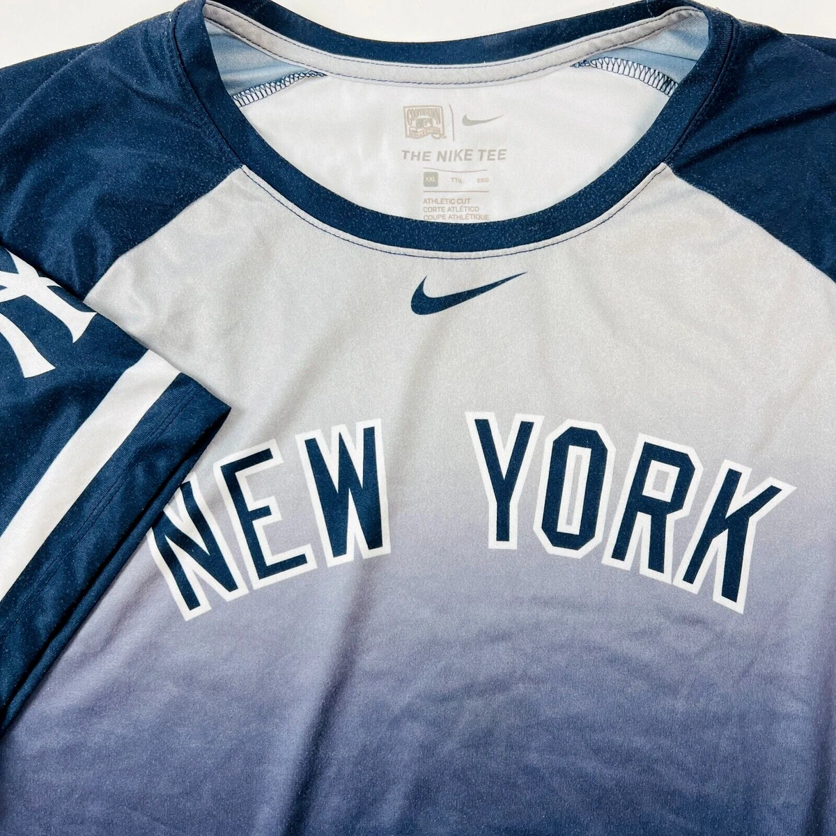 Nike Dri Fit Men Blue Yankees Logo Crew Neck Short Sleeve Jersey T