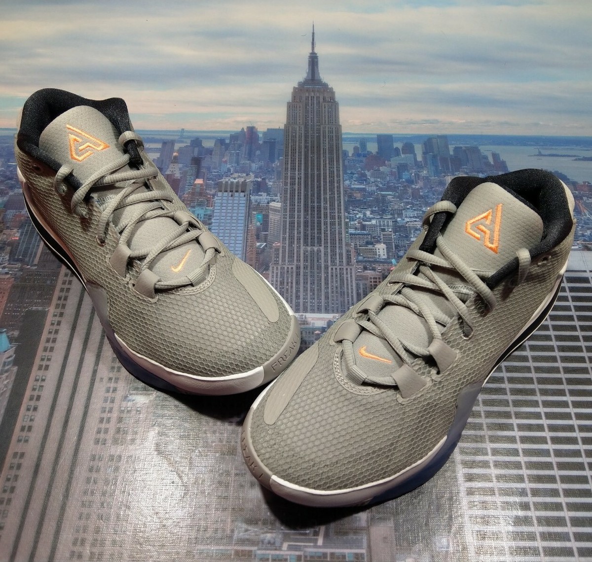 Nike Zoom Freak 1 Giannis Antetokounmpo Atmosphere Grey Size 8