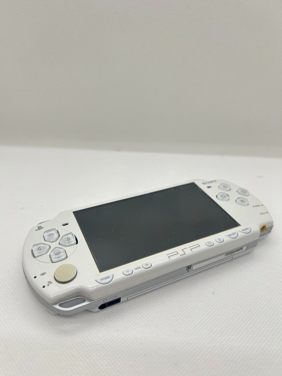 SONY - (cls)PSP-2000 CERAMIC WHITE 本体　ホワイト Sony PSP 2000 Launch Edition 64MB Ceramic White Handheld