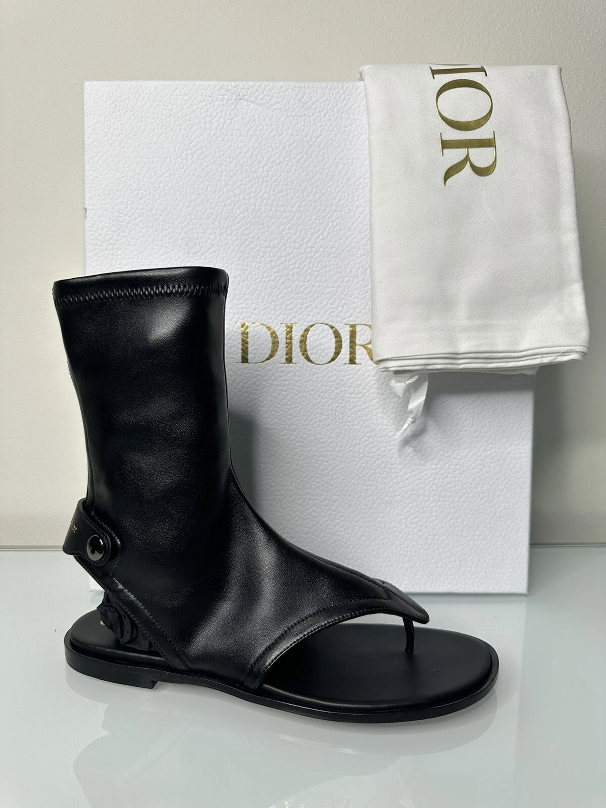 Sandales string noir Dior os neuves dans leur boîte